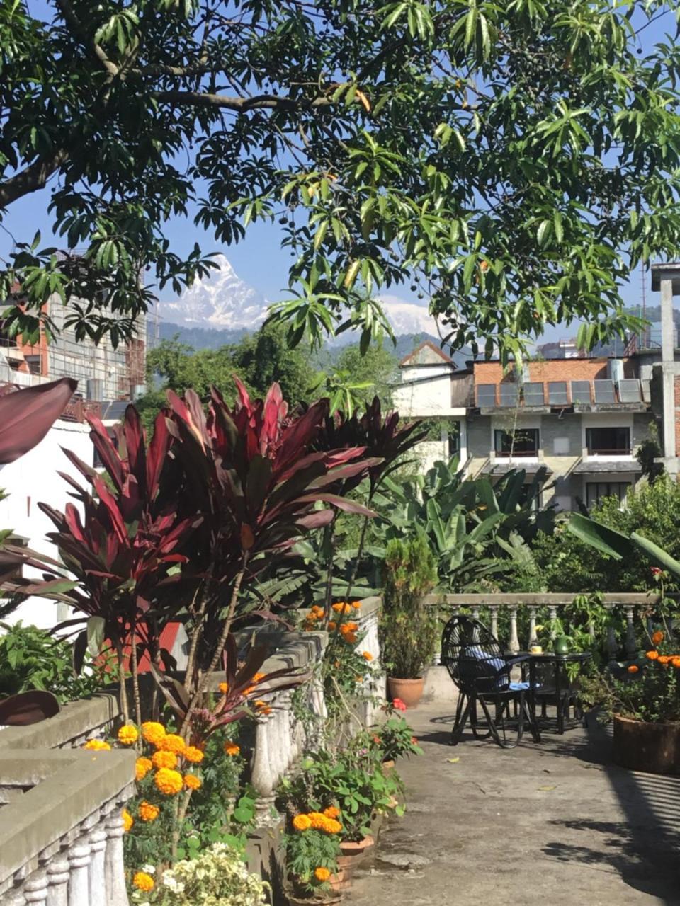 Sacred Valley Inn Pokhara Exterior photo